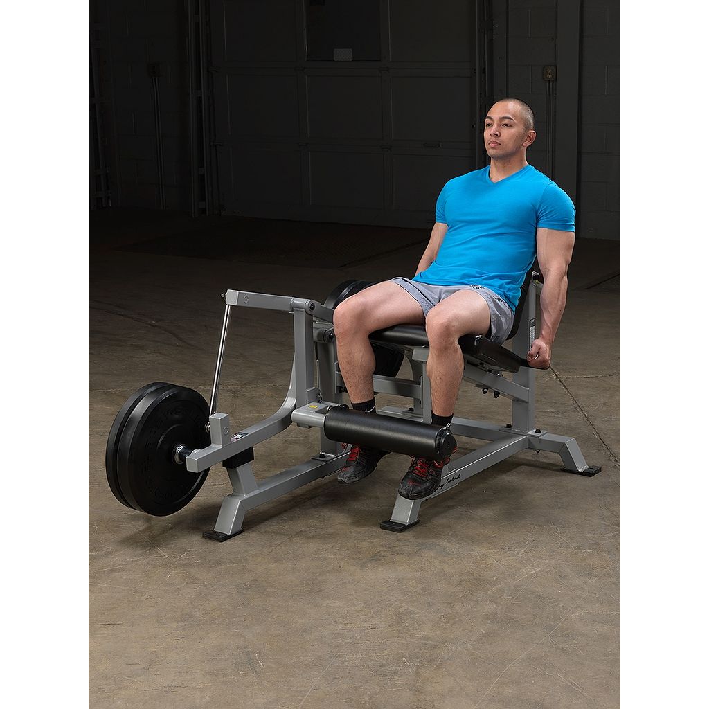 تمرين تمديد الساق من Body Solid LVLE Leverage