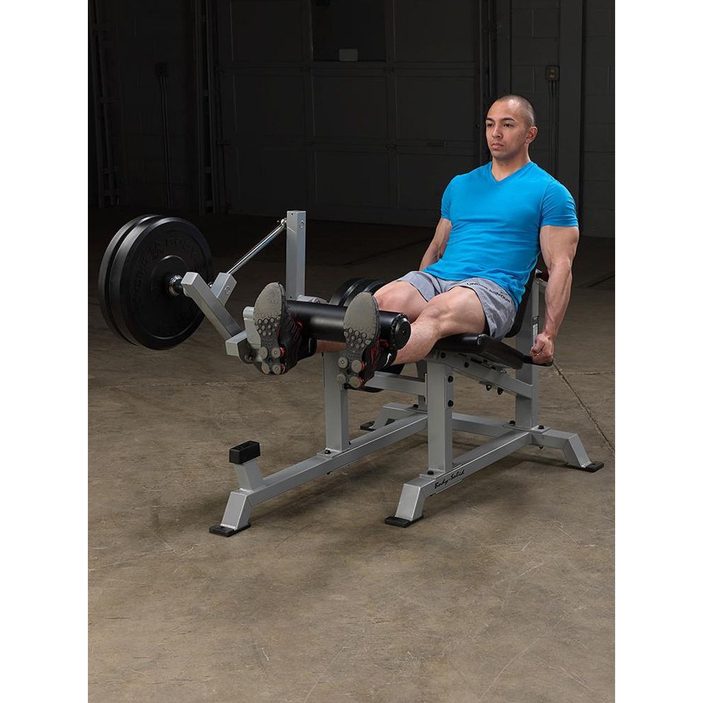 تمرين تمديد الساق من Body Solid LVLE Leverage