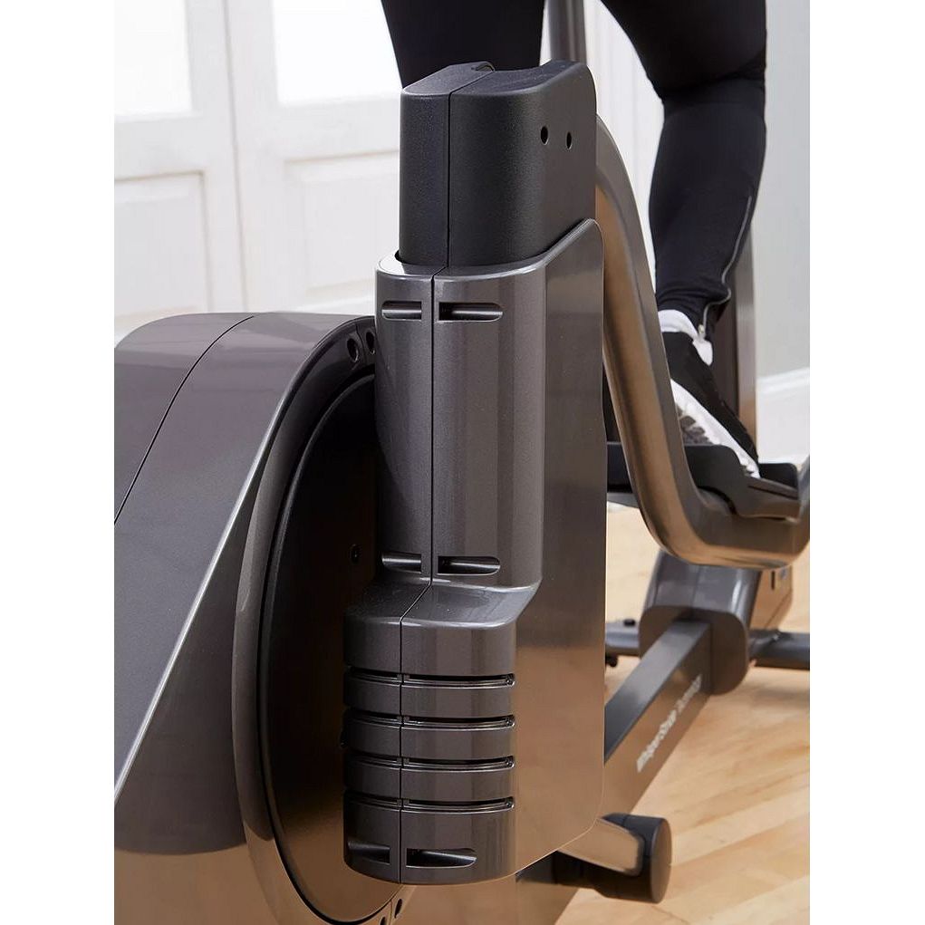 Life Fitness E5 Elliptical Cross Trainer with Track Connect Console