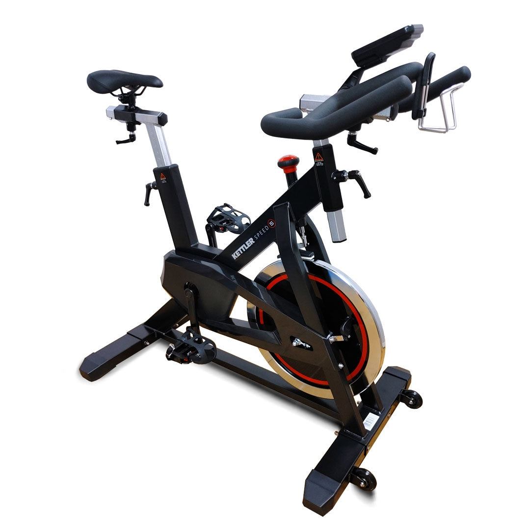دراجة كيتلر سبيد 5 الثابتة مع شاشة LCD مدمجة