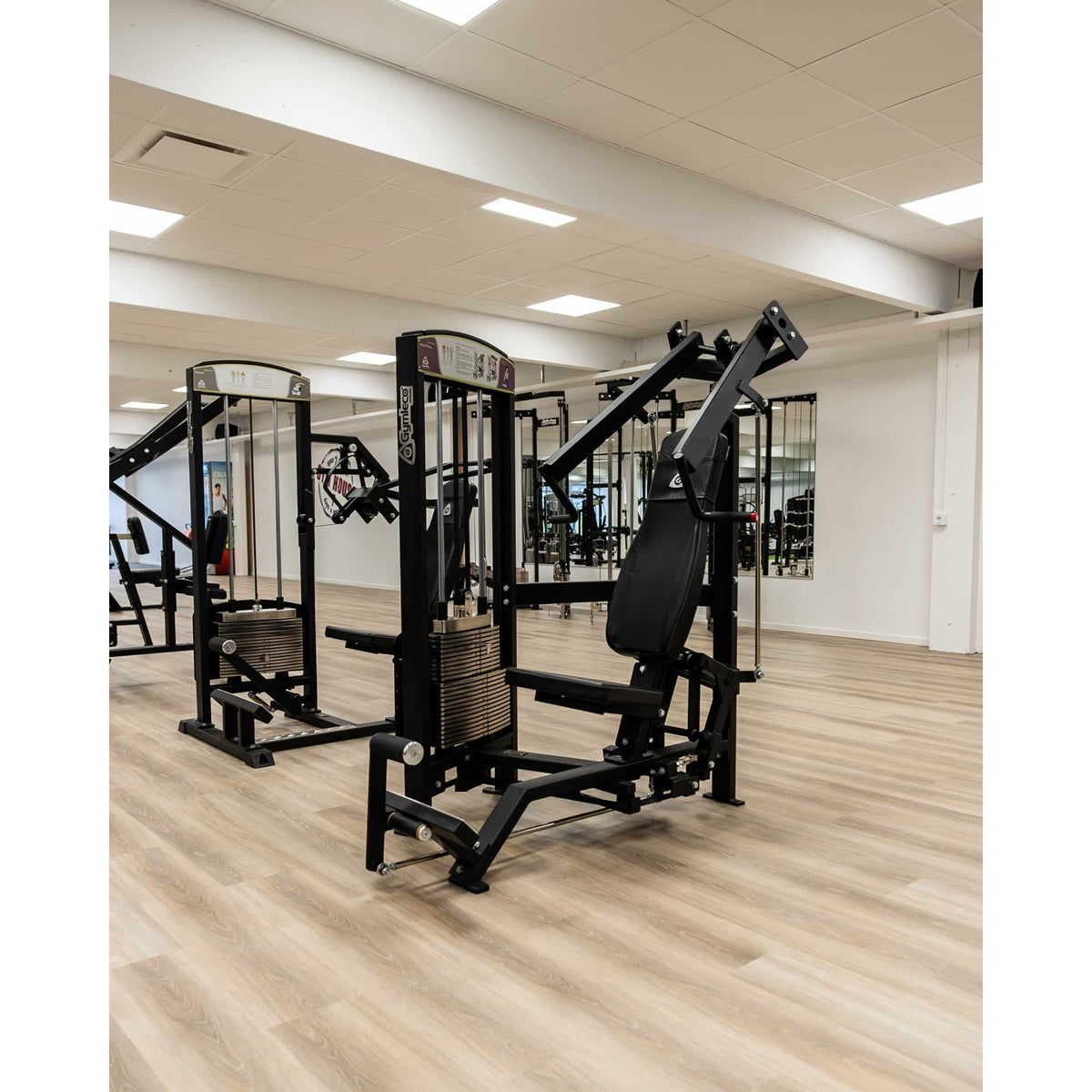 Gymleco Incline Chest Press With Startpedal Machine — view 3