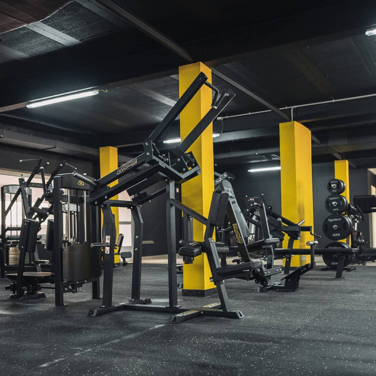 Gymleco Iso Lateral Pulldown Machine — view 3