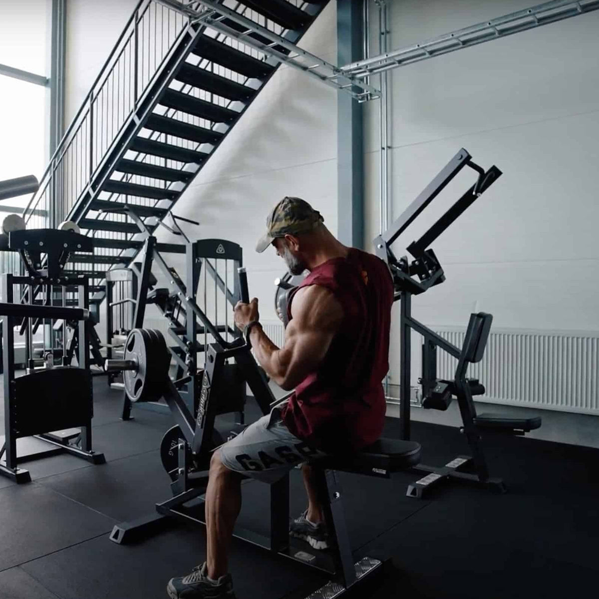 Gymleco One-Arm Seated Row Machine — view 3