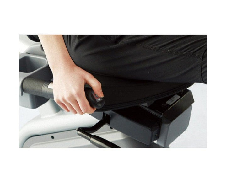 R8 RECUMBENT BIKE