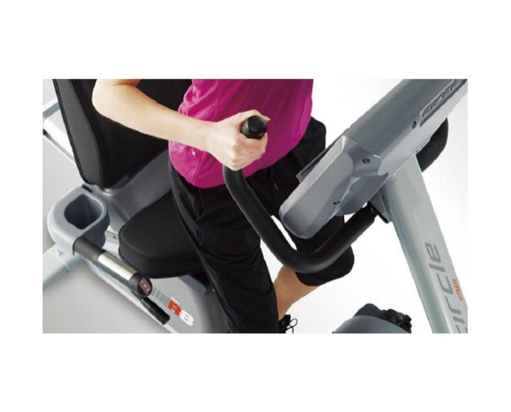 R8 RECUMBENT BIKE