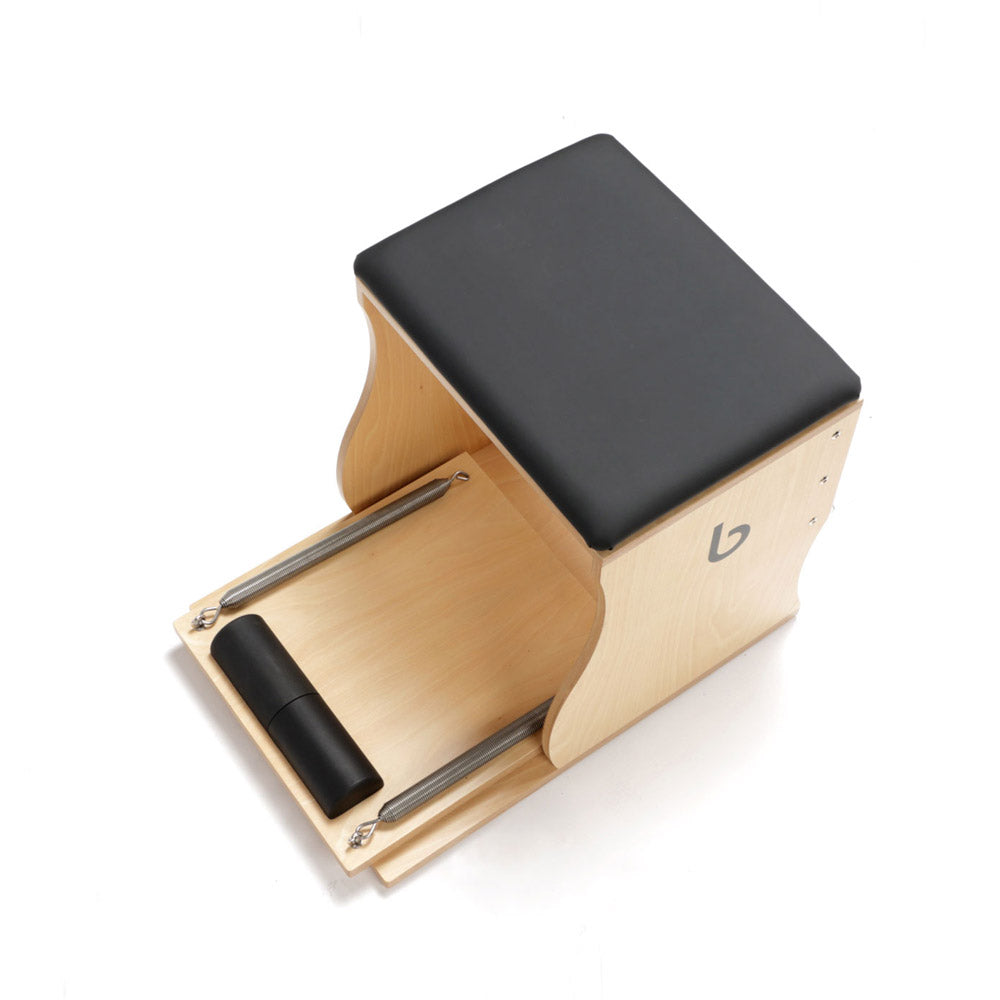 Universal Wunda chair