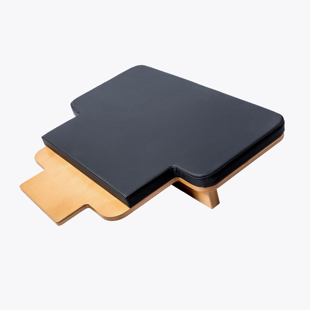 Maximus jumping board